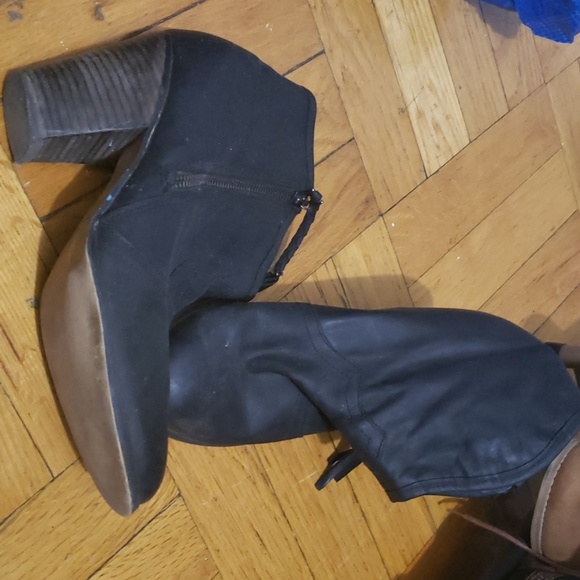 Aldo boots - Picture 1 of 3
